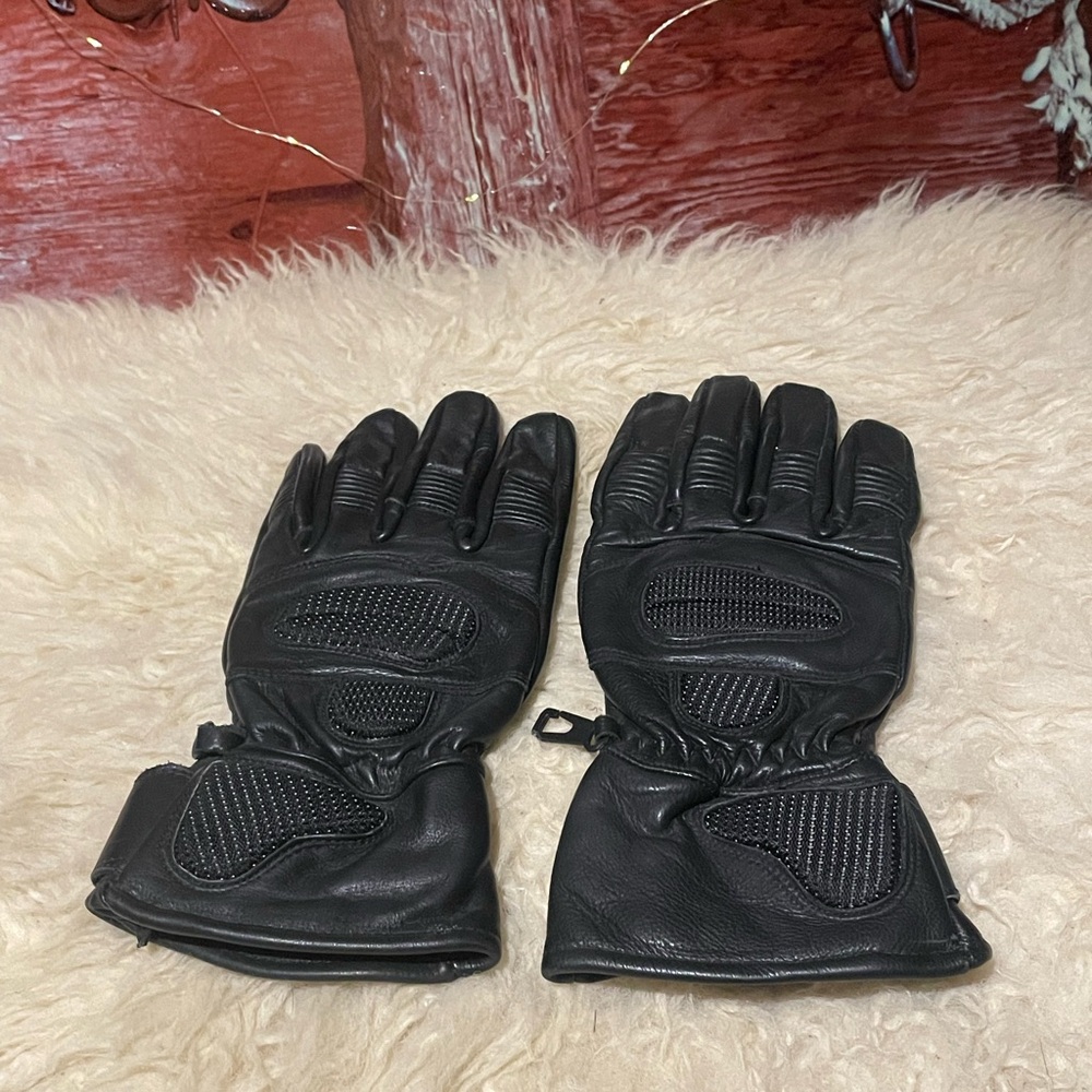 New leather motorcycle gloves